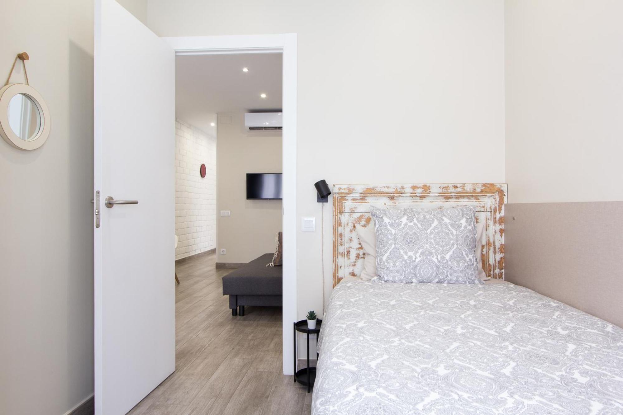 Novus Homes Barcelona Santa Eulalia L'Hospitalet de Llobregat Bagian luar foto