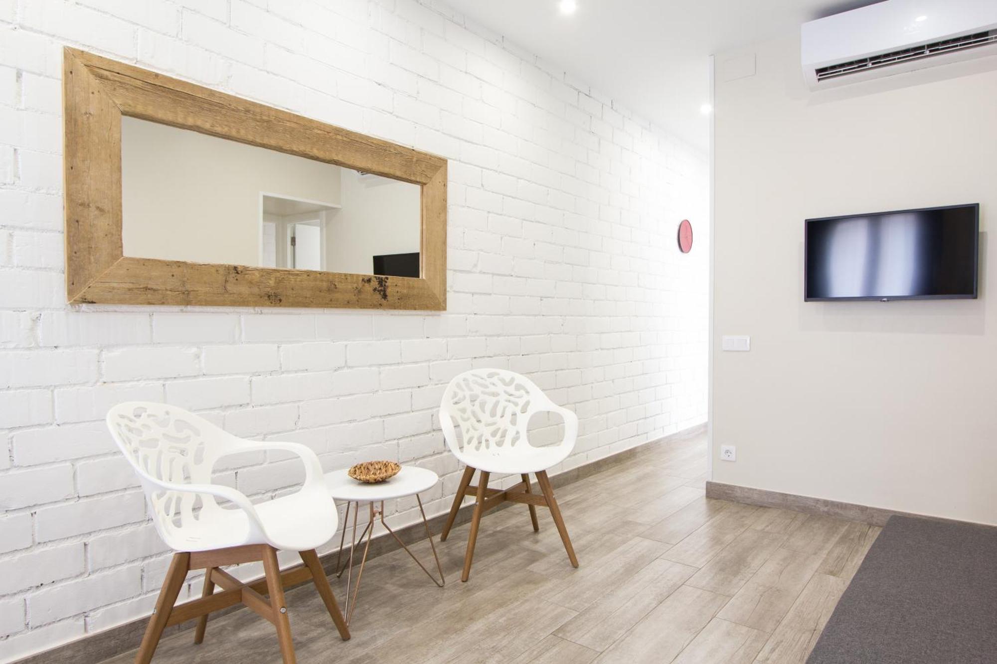 Novus Homes Barcelona Santa Eulalia L'Hospitalet de Llobregat Bagian luar foto
