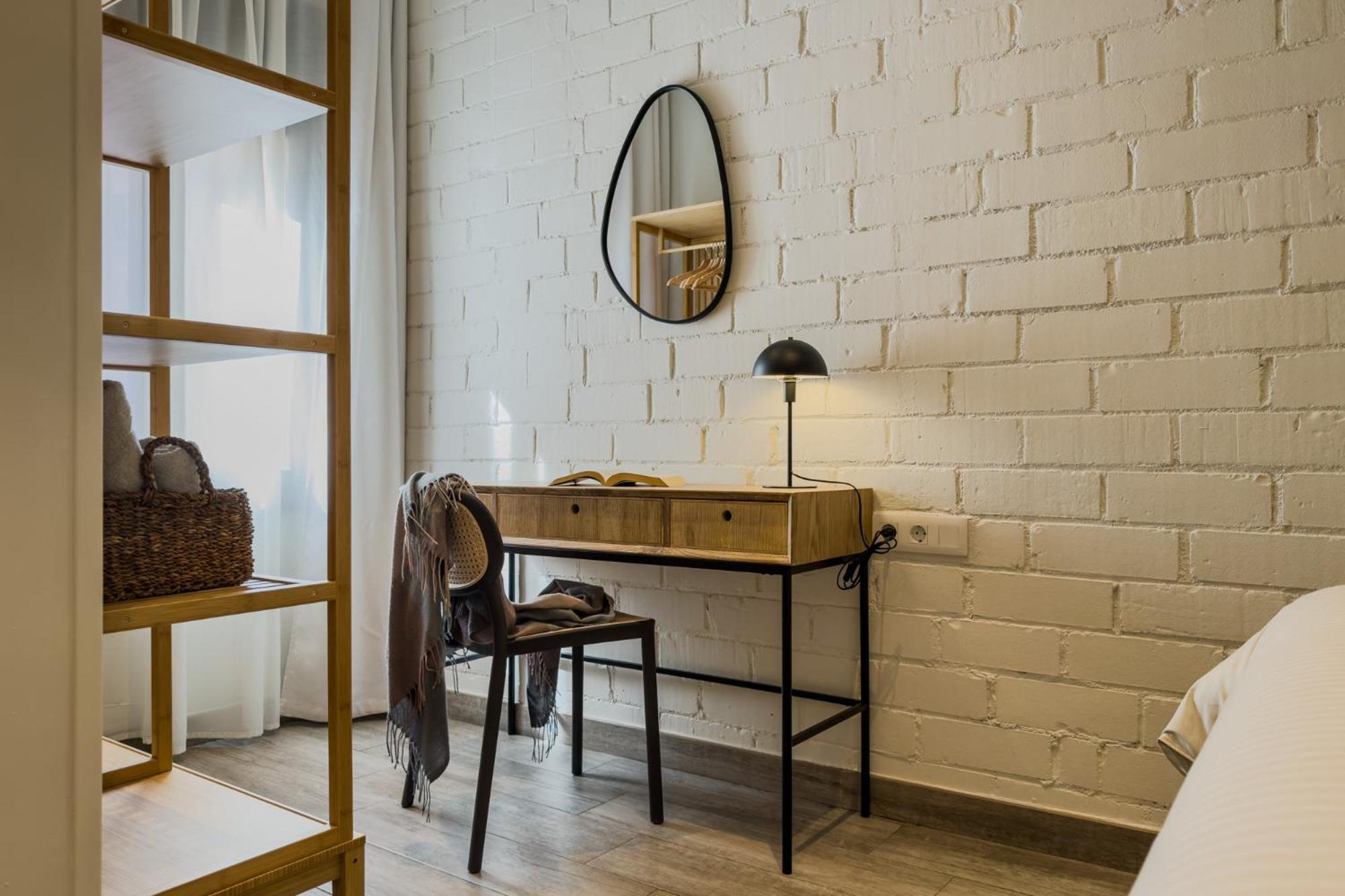 Novus Homes Barcelona Santa Eulalia L'Hospitalet de Llobregat Bagian luar foto